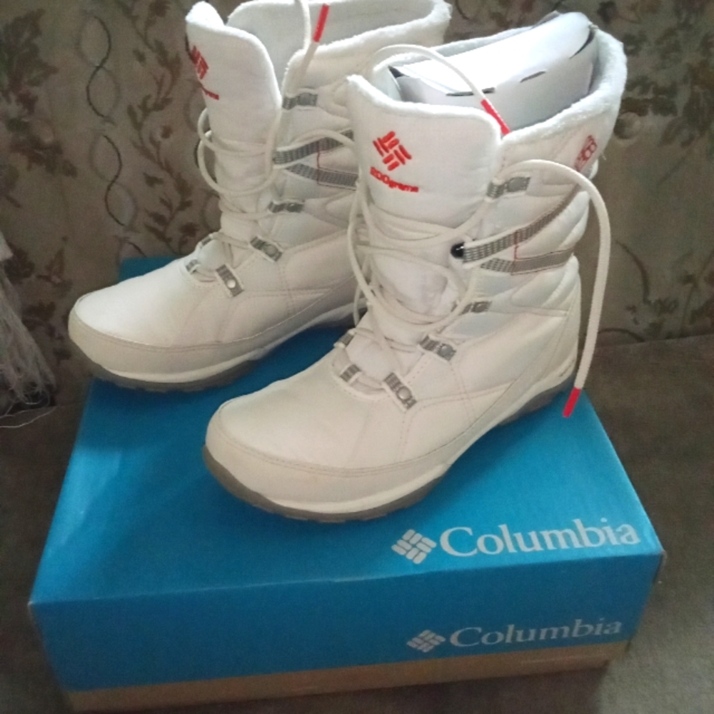 Women's Columbia winter boots